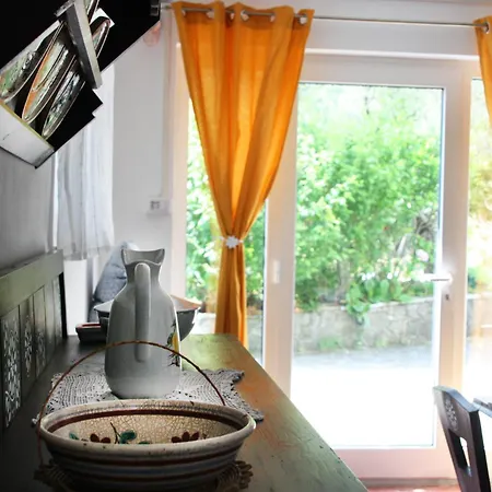 Апартаменты Casa Luigia Hillside Getaway Bracco